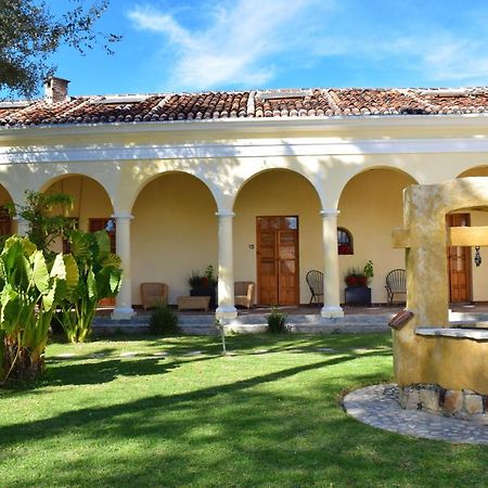 Апарт отель Hacienda Molino Santo Domingo Сан-Кристобаль-де-Ла-Касас Экстерьер фото