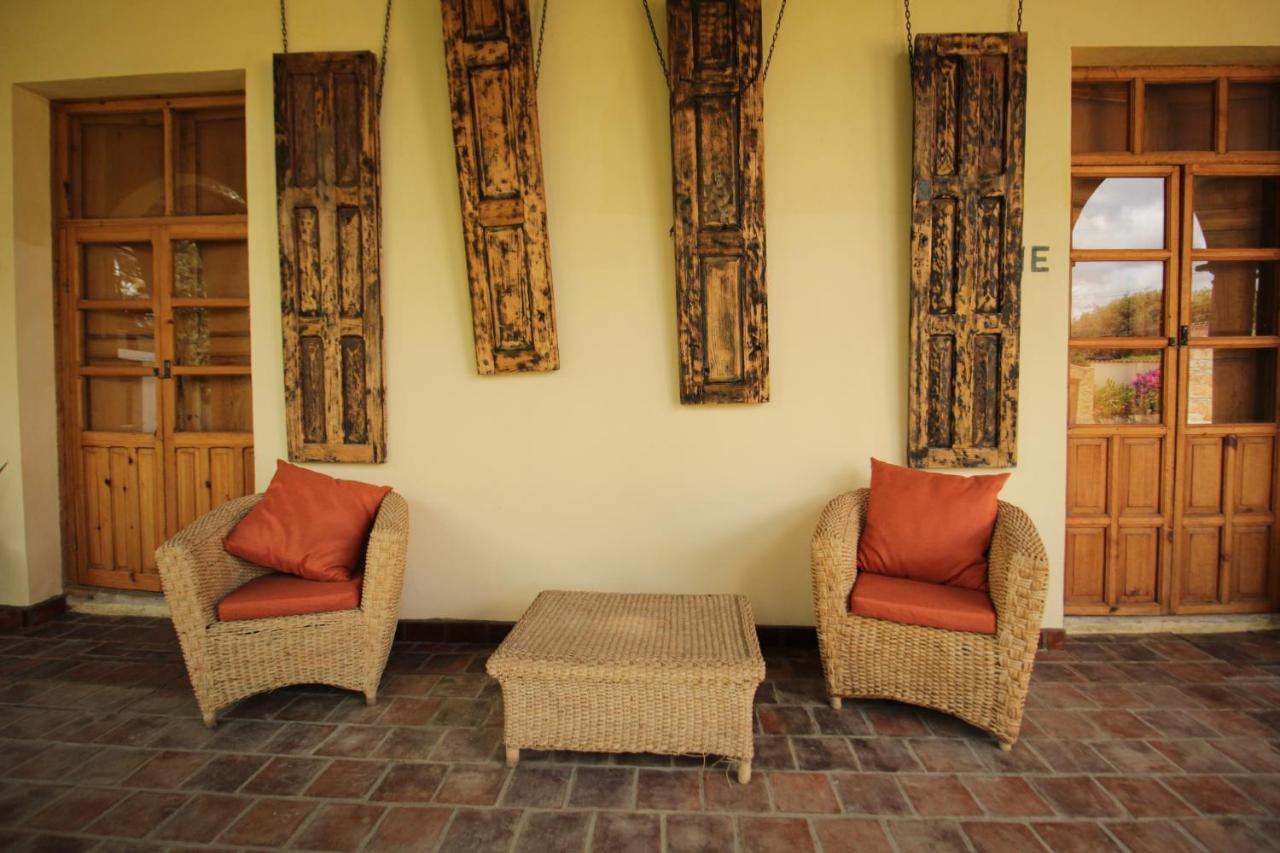 Апарт отель Hacienda Molino Santo Domingo Сан-Кристобаль-де-Ла-Касас Экстерьер фото