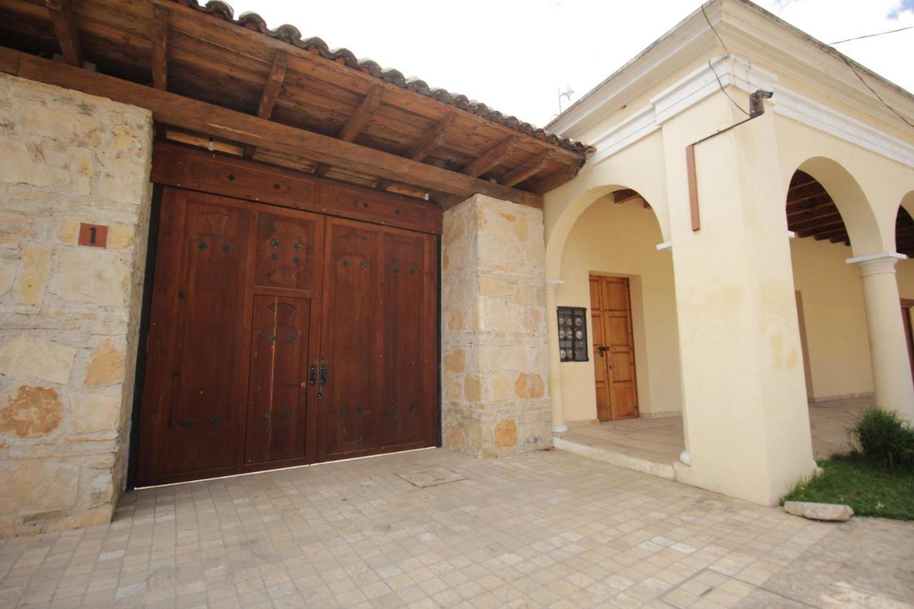 Апарт отель Hacienda Molino Santo Domingo Сан-Кристобаль-де-Ла-Касас Экстерьер фото